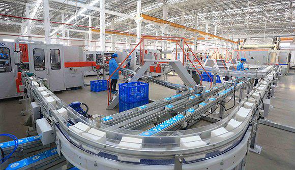 探訪“拼工廠” 揭秘拼多多低價爆款的背后，技術如何驅動移動互聯網產品的降本增效